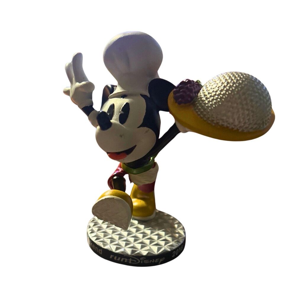 Disney Wine And Dine 2018  Mickey Mouse Figurine